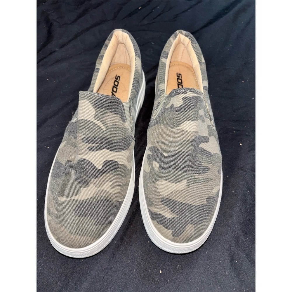 Soda Slip-On Platform Sneakers Womens Size 9 Gray Camo Casual Cushioned